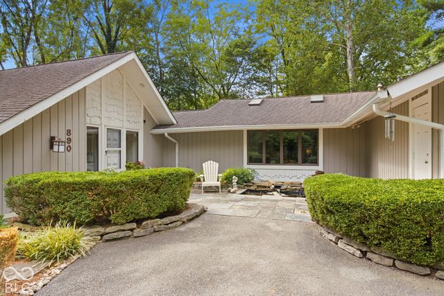 890 Starkey Road, Zionsville, IN 46077