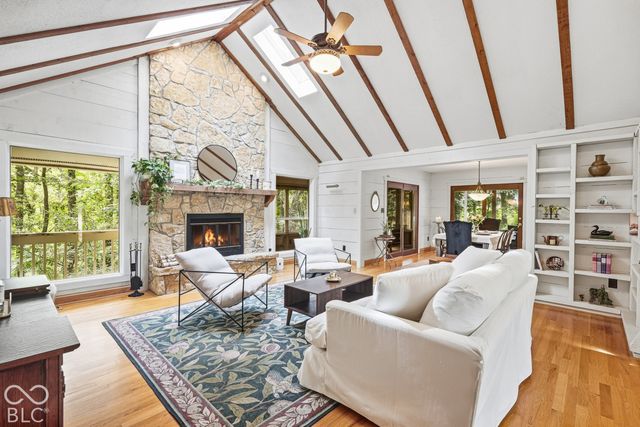 890 Starkey Road, Zionsville, IN 46077