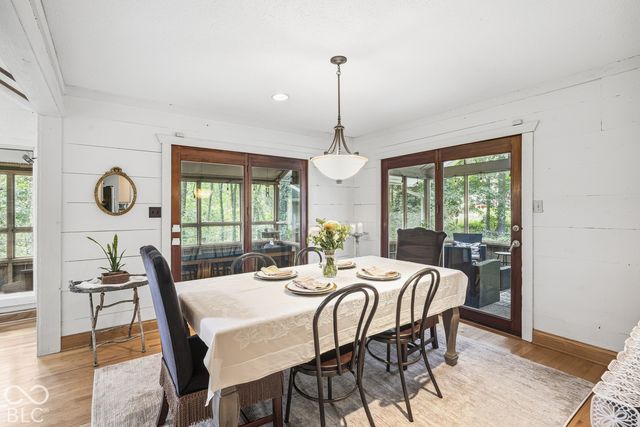 890 Starkey Road, Zionsville, IN 46077