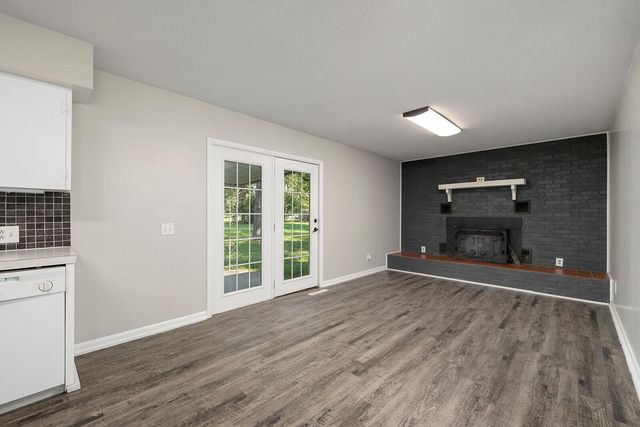 6259 West Republic Road, Brookline, MO 65619