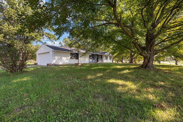 6259 West Republic Road, Brookline, MO 65619