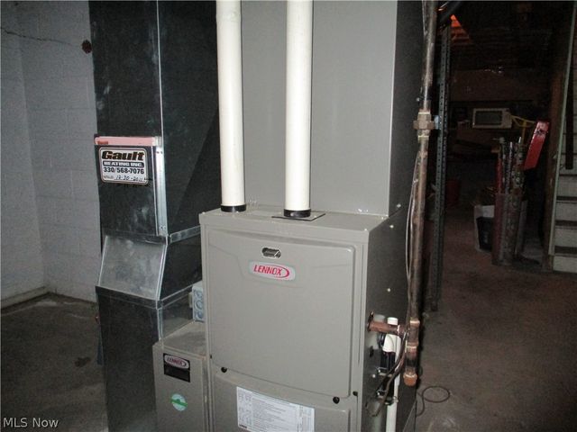 256 Warner Road, Hubbard, OH 44425