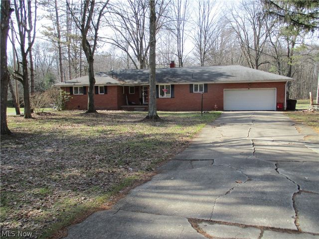 256 Warner Road, Hubbard, OH 44425