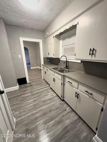 915 Ketcham Avenue, Toledo, OH 43608