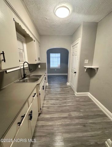 915 Ketcham Avenue, Toledo, OH 43608