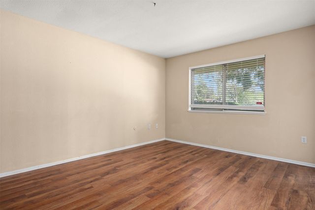 1927 Ramada Drive, Houston, TX 77062