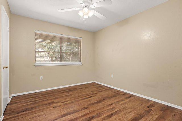 1927 Ramada Drive, Houston, TX 77062