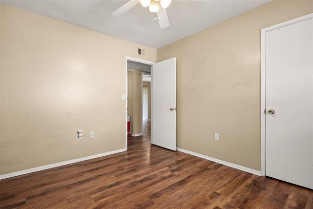 1927 Ramada Drive, Houston, TX 77062