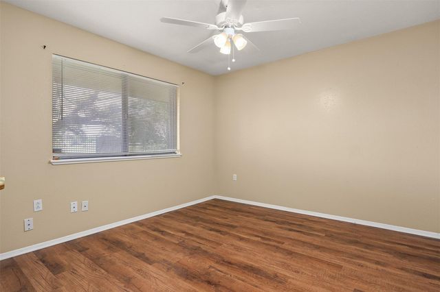 1927 Ramada Drive, Houston, TX 77062