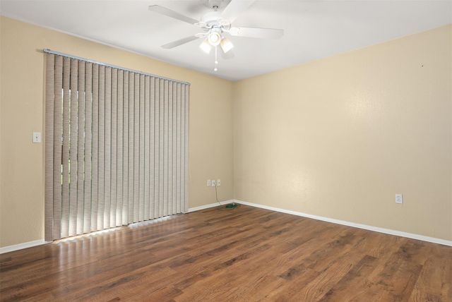 1927 Ramada Drive, Houston, TX 77062