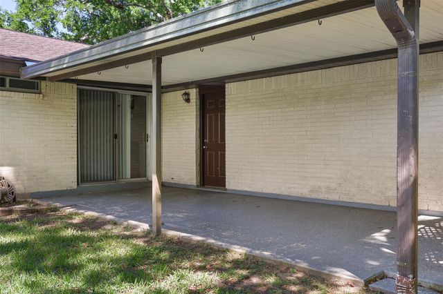 1927 Ramada Drive, Houston, TX 77062