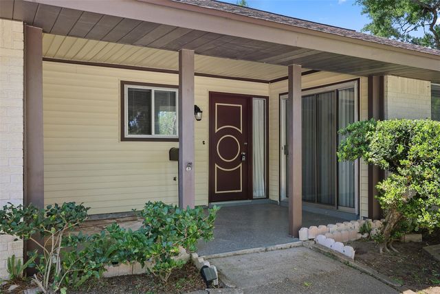 1927 Ramada Drive, Houston, TX 77062