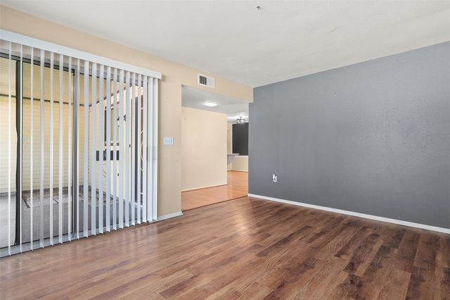 1927 Ramada Drive, Houston, TX 77062