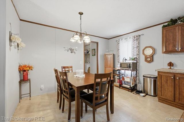 9542 Foxwell Circle, Fenton, MI 48430