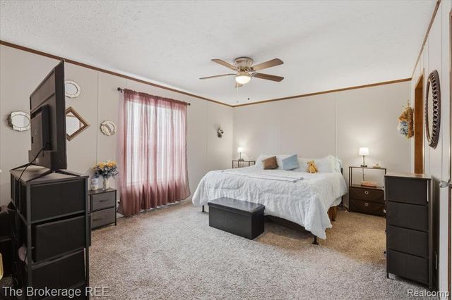 9542 Foxwell Circle, Fenton, MI 48430