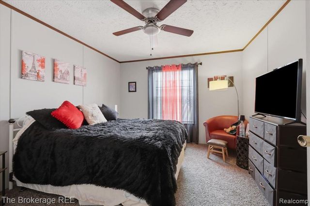 9542 Foxwell Circle, Fenton, MI 48430