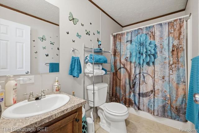 9542 Foxwell Circle, Fenton, MI 48430