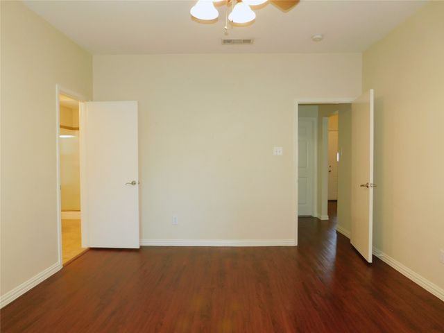 326 Ashley Oak Lane, Lake Dallas, TX 75065