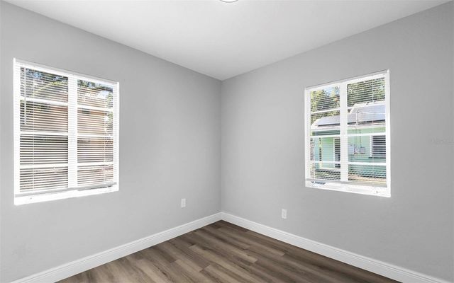 1915 E POWHATAN AVENUE, Tampa, FL 33610