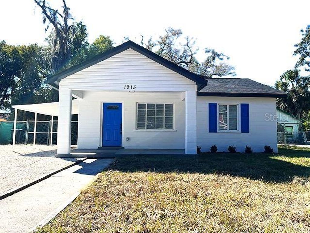1915 E POWHATAN AVENUE, Tampa, FL 33610
