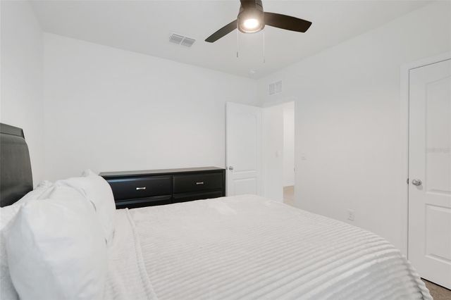 11400 AMBER RIDGE DRIVE, Zellwood, FL 32798