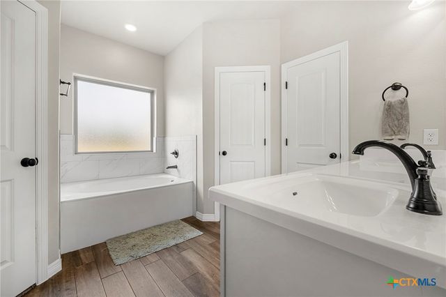 512 Holstein Drive, Belton, TX 76513