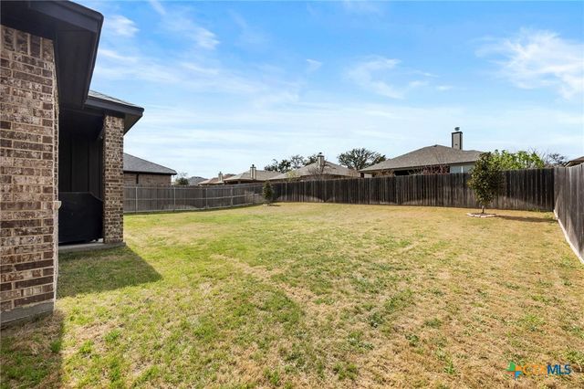 512 Holstein Drive, Belton, TX 76513