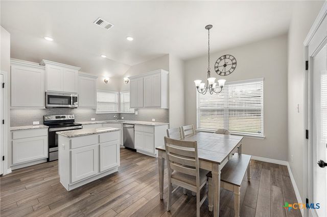 512 Holstein Drive, Belton, TX 76513