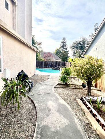 10049 Macon Dr, Stockton, CA 95209
