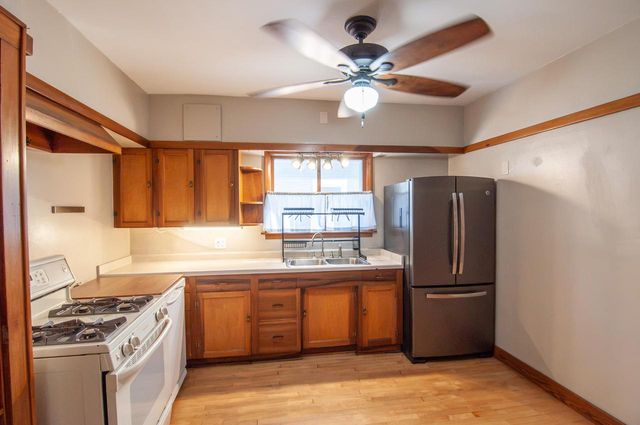 5925 W Lloyd STREET, Milwaukee, WI 53208