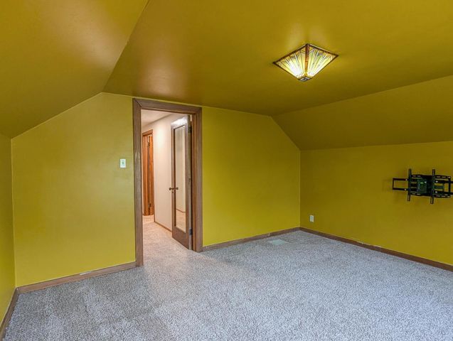 5925 W Lloyd STREET, Milwaukee, WI 53208
