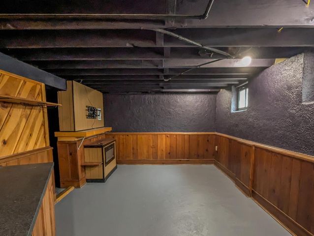 5925 W Lloyd STREET, Milwaukee, WI 53208