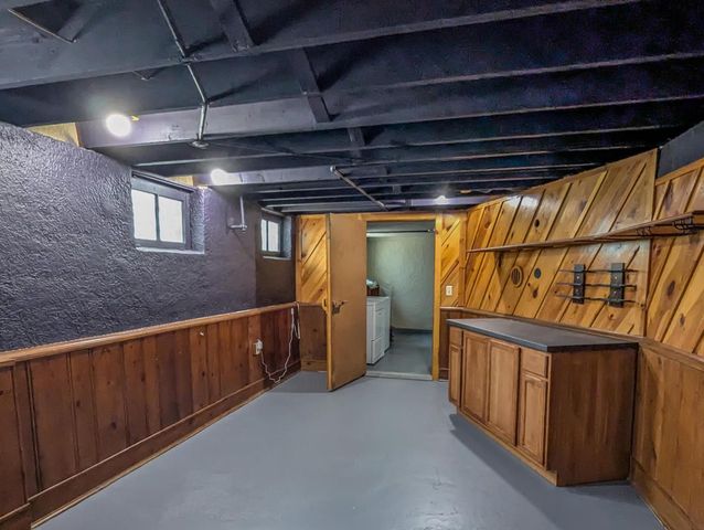 5925 W Lloyd STREET, Milwaukee, WI 53208