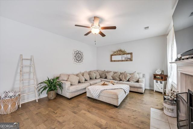 4221 Cornwall, Forsyth, GA 31029