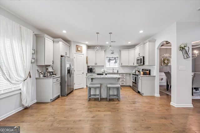 4221 Cornwall, Forsyth, GA 31029