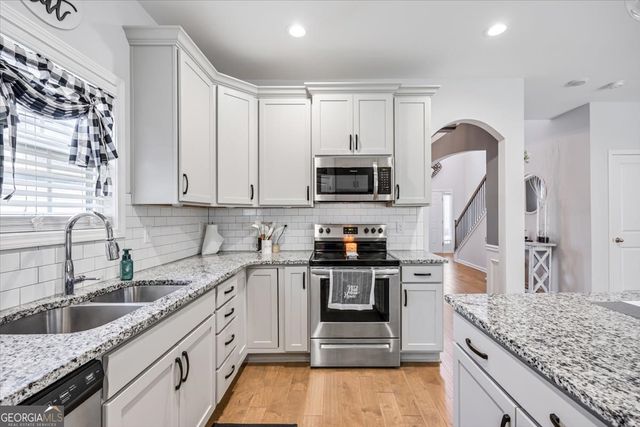 4221 Cornwall, Forsyth, GA 31029