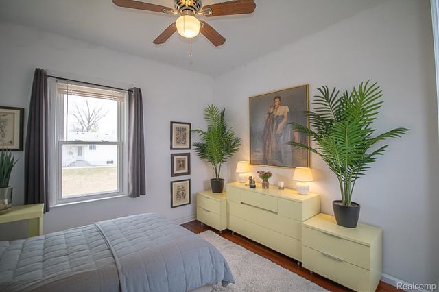 35799 Park Place, Romulus, MI 48174