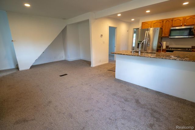 35799 Park Place, Romulus, MI 48174