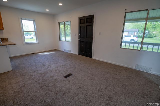 35799 Park Place, Romulus, MI 48174