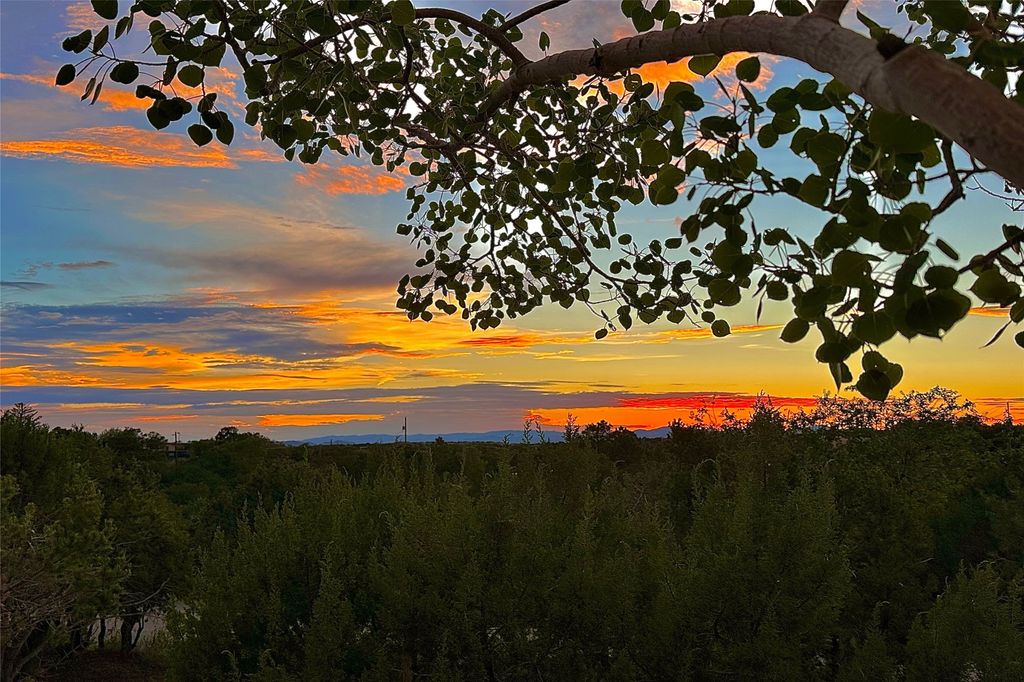 1073 Encantado Drive, Santa Fe, NM 87501