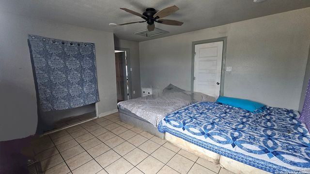3513 COMMERCIAL AVE, San Antonio, TX 78221