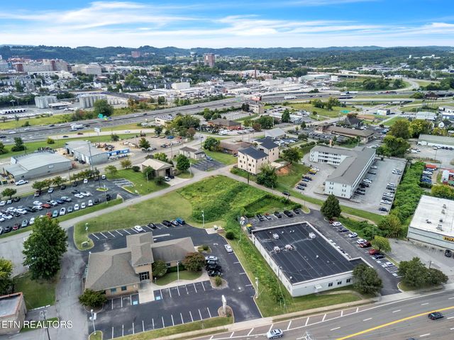 600 Unaka St, Knoxville, TN 37996