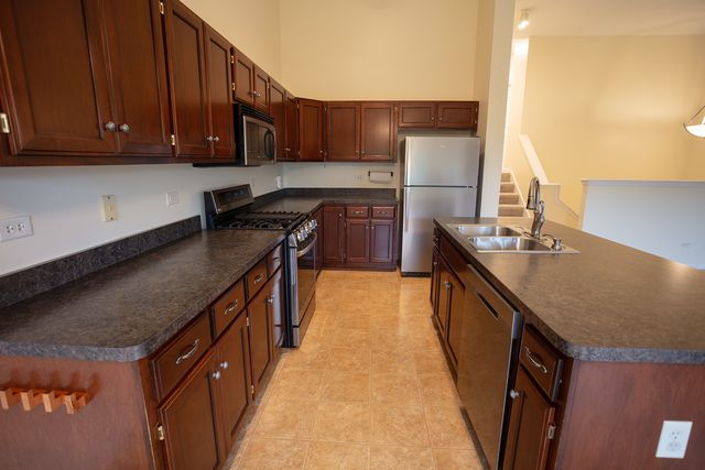 23045 Ironwood Drive, Plainfield, IL 60586