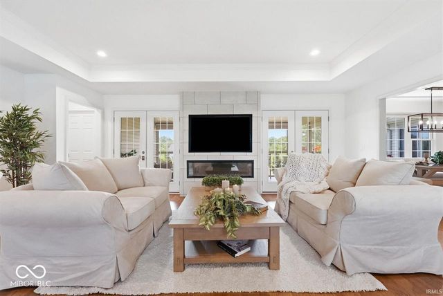 1002 S 8th Street, Upland, IN 46989