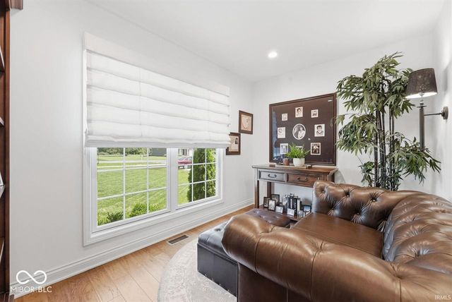 1002 S 8th Street, Upland, IN 46989