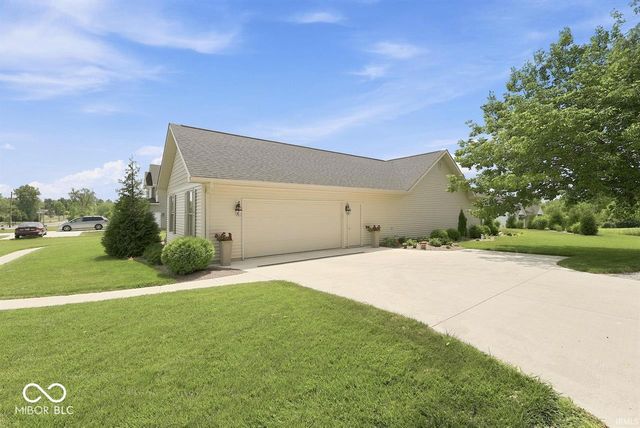 1002 S 8th Street, Upland, IN 46989