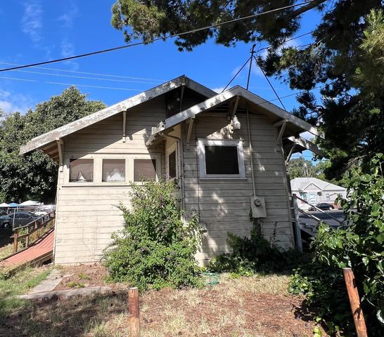 648 N Harrison St, Stockton, CA 95203