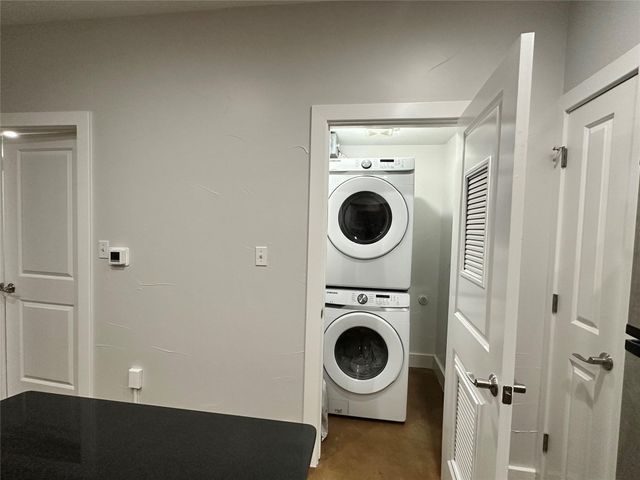 1807 Poquito ST 32, Austin, TX 78702