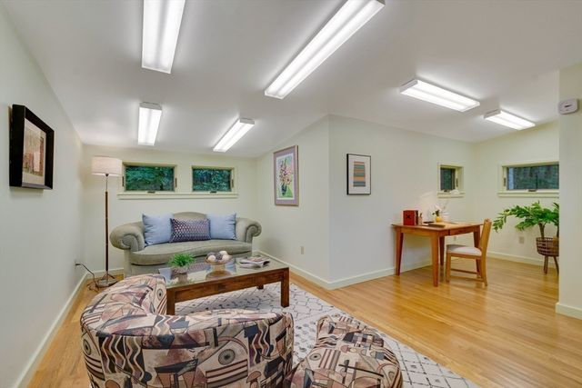 141 Old County Road, Lincoln, MA 01773