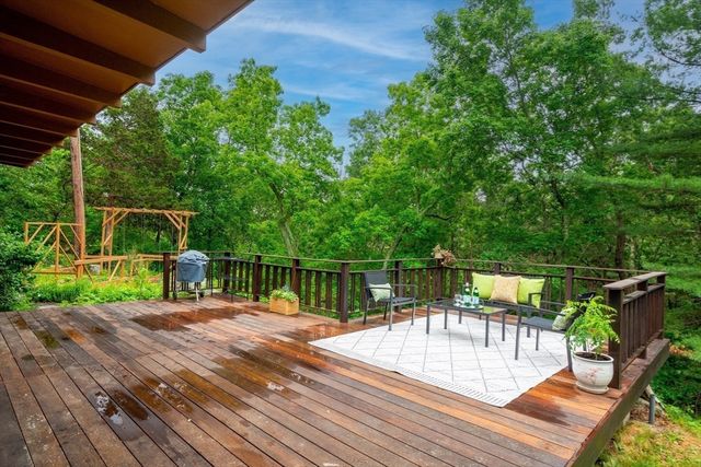 141 Old County Road, Lincoln, MA 01773